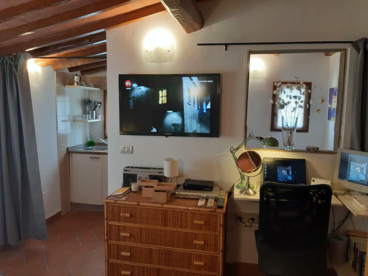 Porcellana Twenty-Six Florence Wi-Fi Apartment Exterior photo